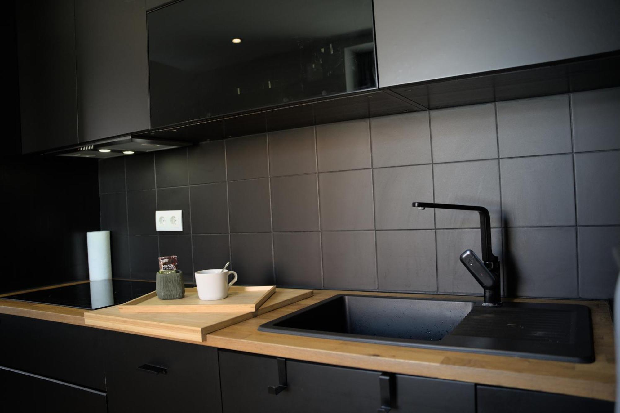 Elegant Flat Shared Outstanding Terrace